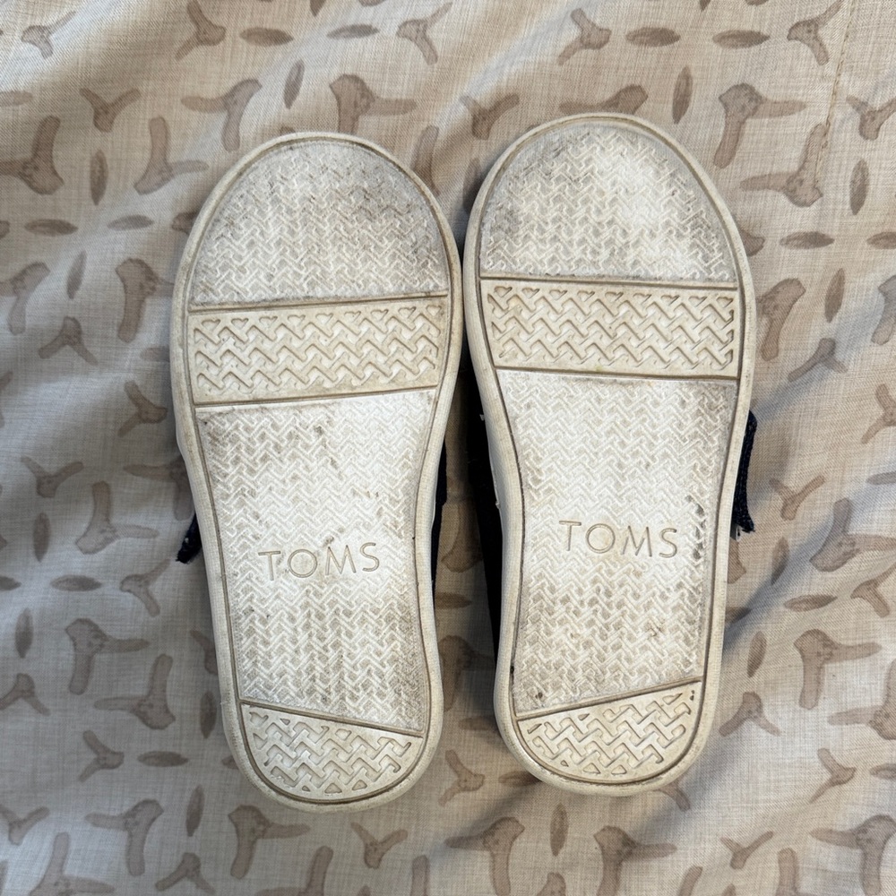 TOMS Kids Dark Blue Moccasins - Picture 2 of 5